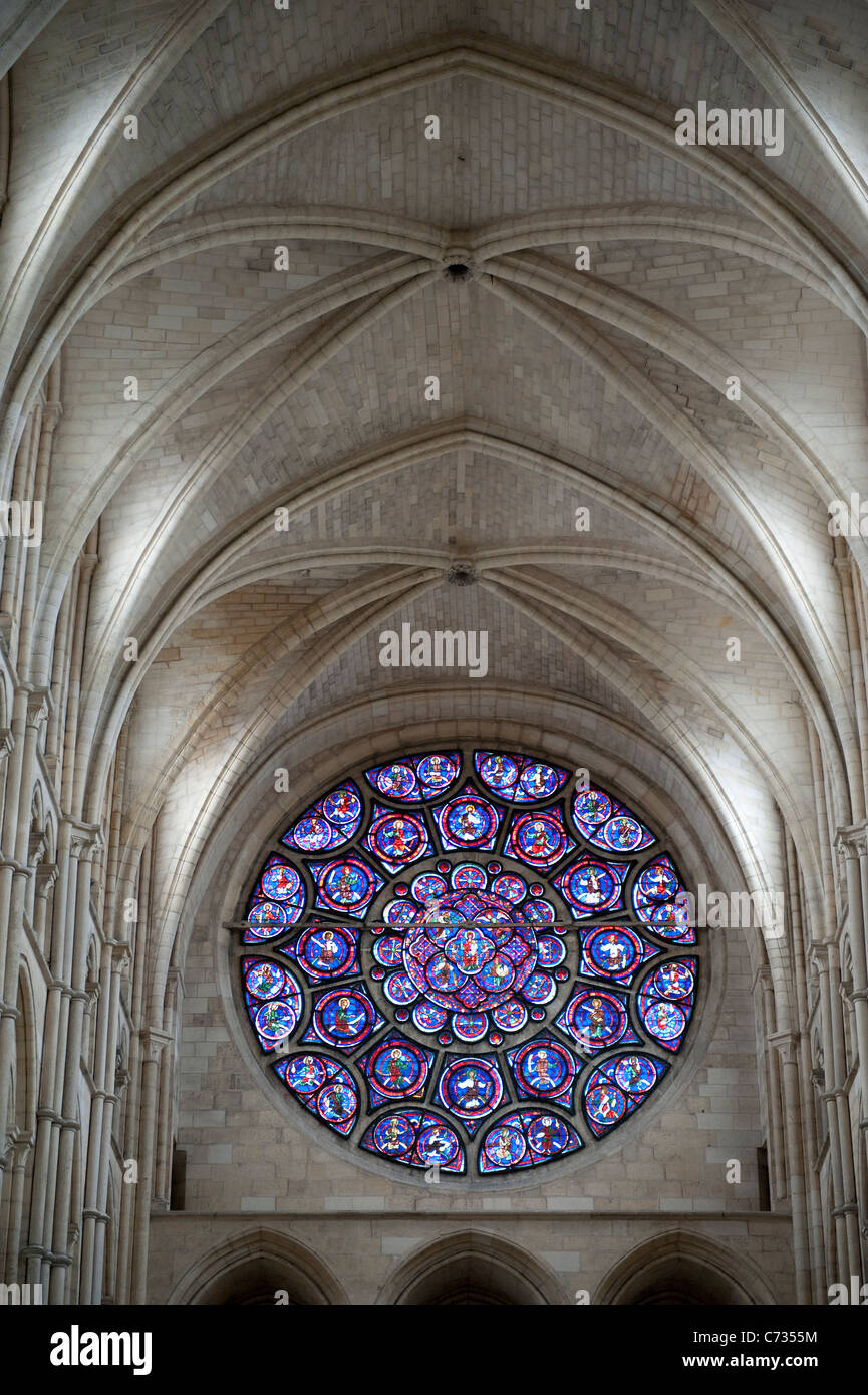 Innenraum der Kathedrale von Laon, Frankreich Stockfoto