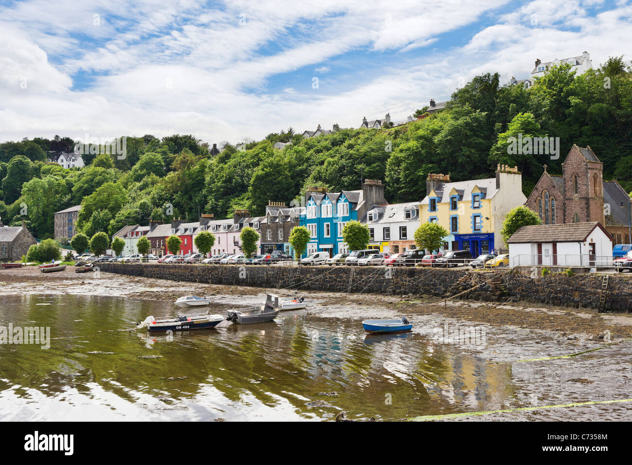 Meer in der malerischen Fischerdorf Port von Tobermory auf der Isle of Mull, Inneren Hebriden, Argyll and Bute, Scotland, UK Stockfoto