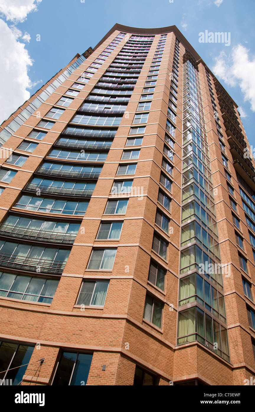 Ein hohes Gebäude auf Präsident Straße in Baltimore Maryland USA Stockfoto