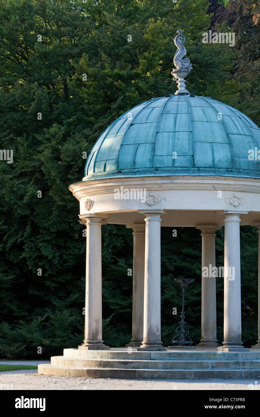 ErdbeerTempel, Pavillon im Kurpark Bad Pyrmont, Bad Pyrmont, Hameln