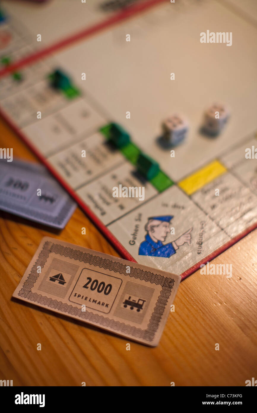 Monopol Brett Spiel, deutsche Version, Detail, verschwommen, Spielgeld, Deutschland Stockfoto