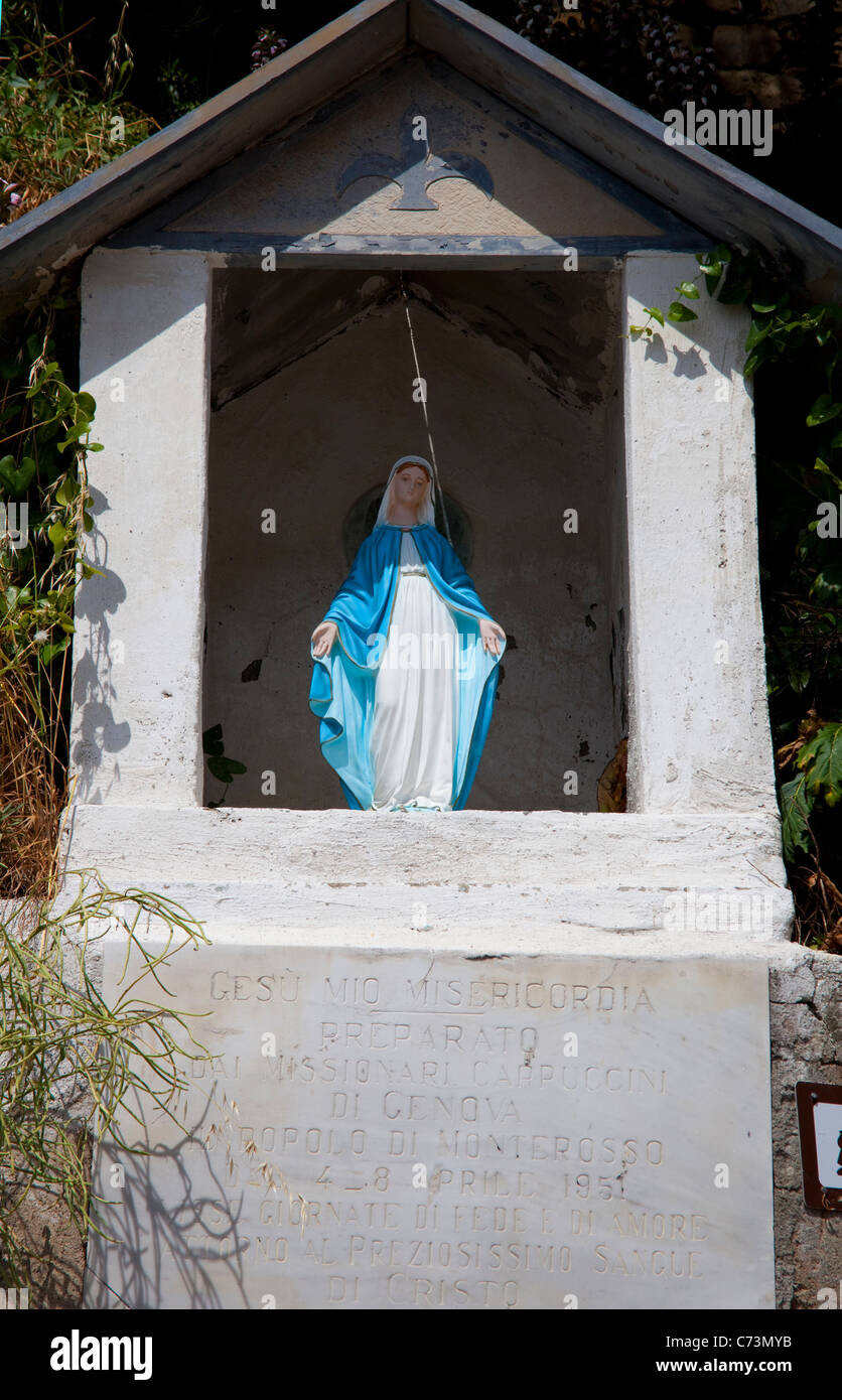 Heilige Maria in einem Schrein, Altstadt, Monterosso, Cinque Terre, UNESCO-Weltkulturerbe, Ligurien di Levante, Italien, Mittelmeer, Europa Stockfoto