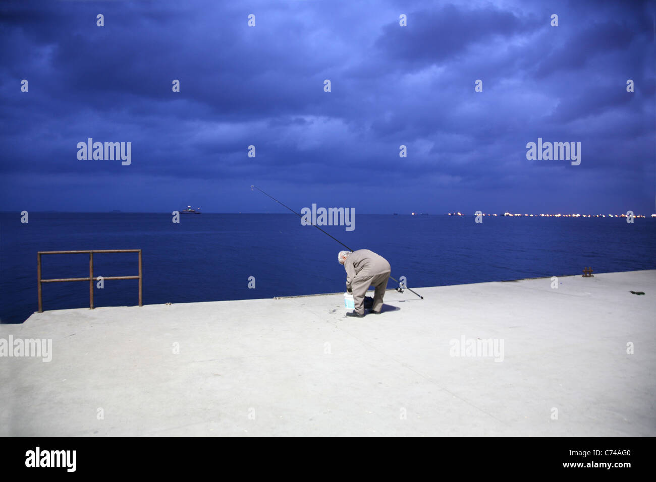 Fischer in Istanbul Stockfoto