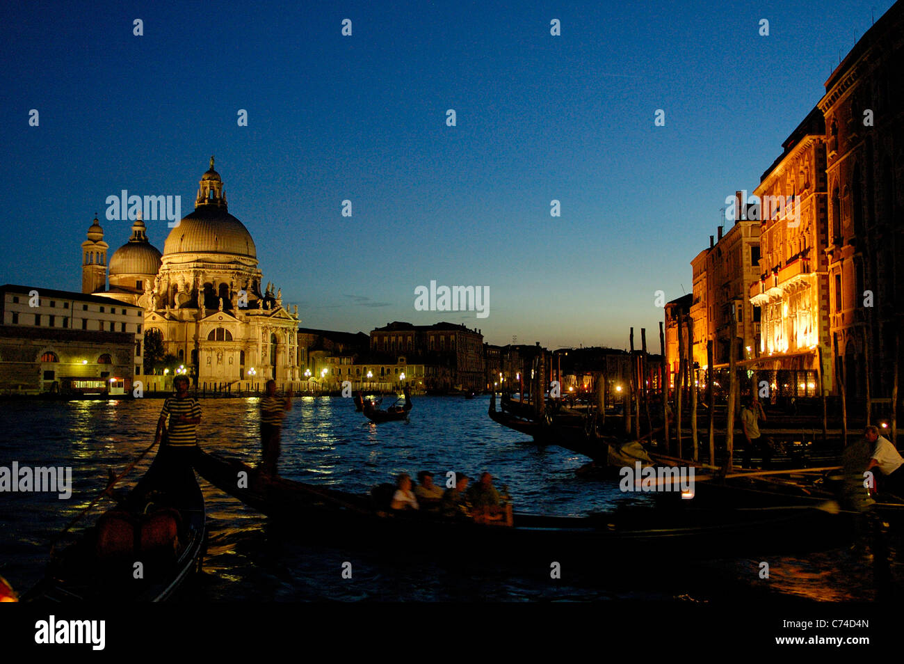 Der Canal Grande und La Salute Kirche Venedig Italien Stockfoto