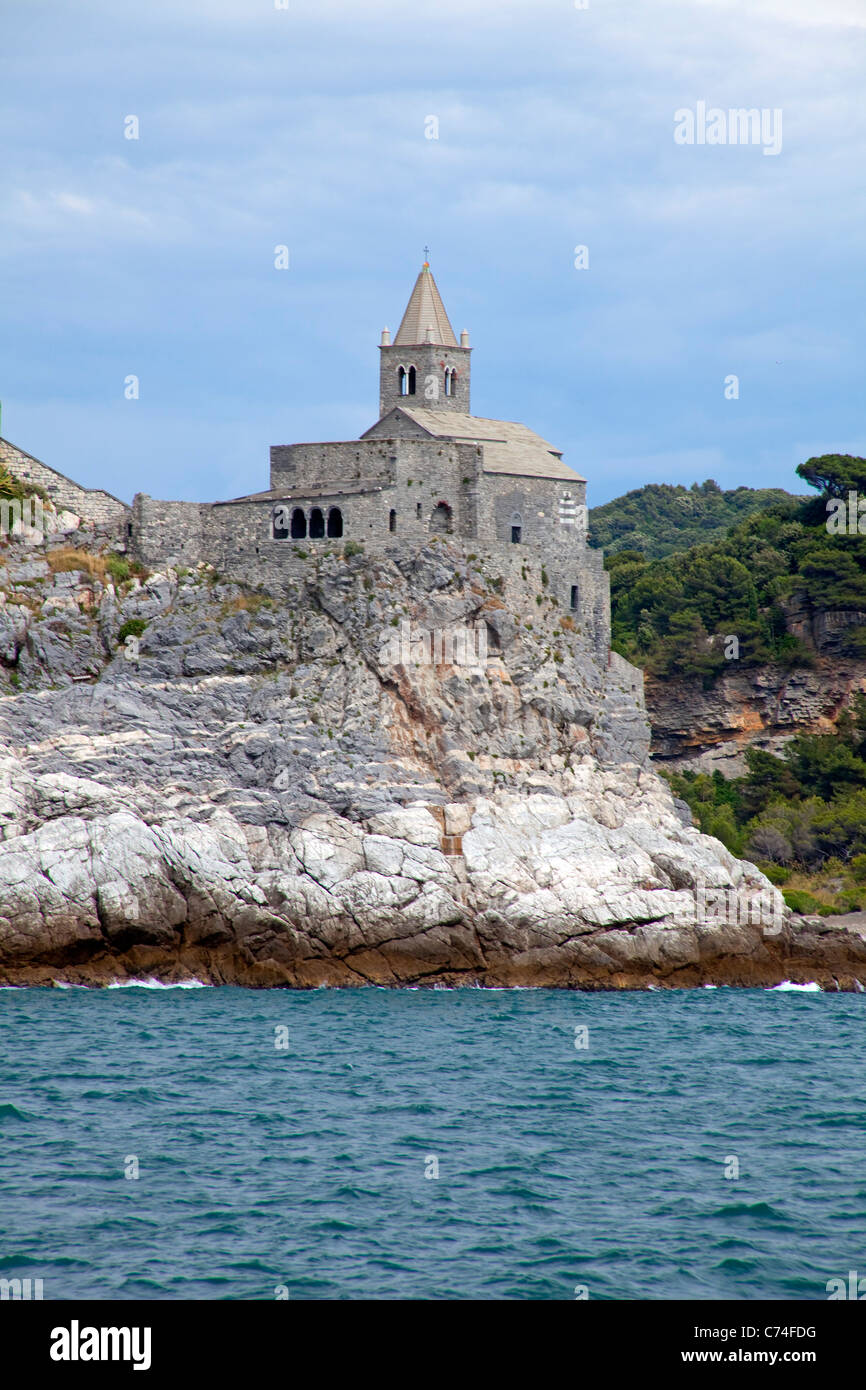 San Pietro Kirche auf dem Felsen, Fischerdorf Porto Venere, Provinz La Spezia, Ligurien di Levante, Italien, Mittelmeer, Europa Stockfoto