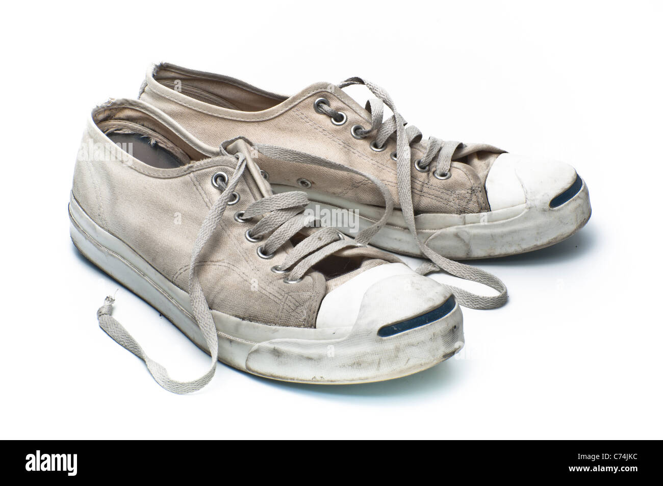 Converse Jack Purcell Tennis Schuhe auf einem weißen Hintergrund PHILLIP ROBERTS Stockfoto