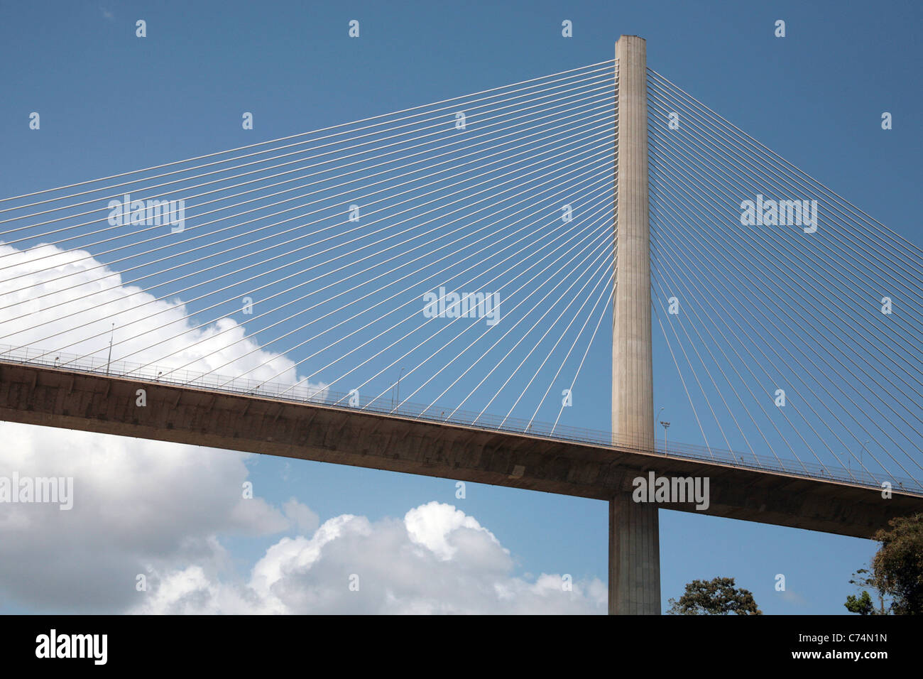 Hundertjährige Brücke über den Panamakanal. Stockfoto