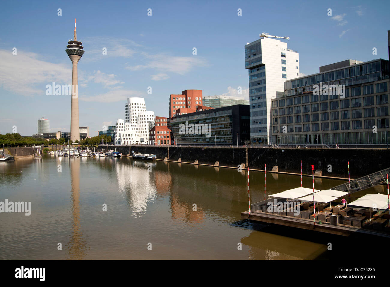 Der Neue Zollhof Architekten Gehry der MedienHafen in Düsseldorf, Deutschland Stockfoto