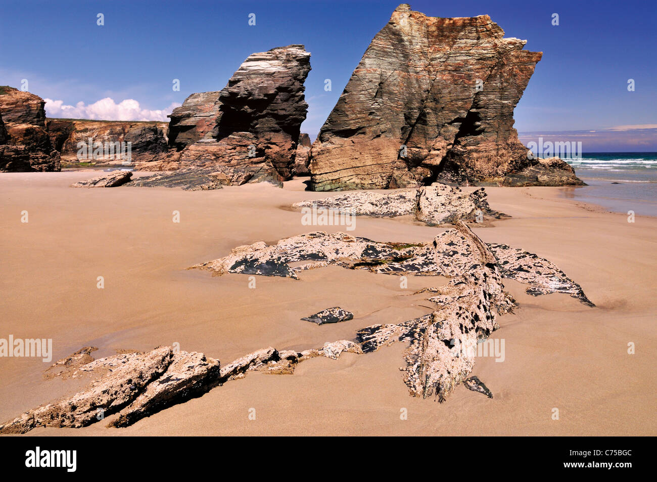 Spanien, Galicien: Strand Praia als Catedrais aufsuchen mit Ebbe-Gezeiten Stockfoto