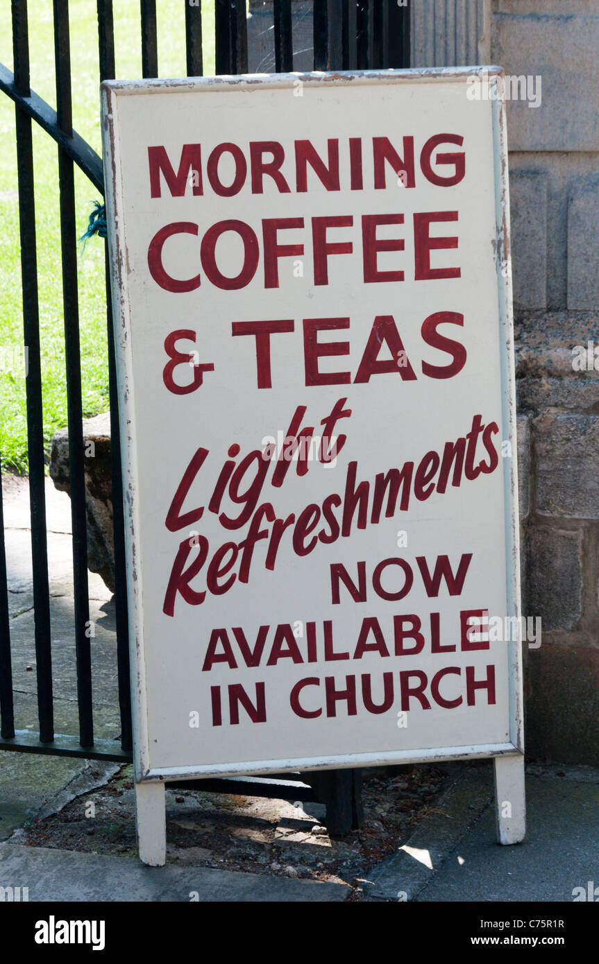 Ein Zeichen Werbung Morgenkaffee in einer Kirche Stockfoto