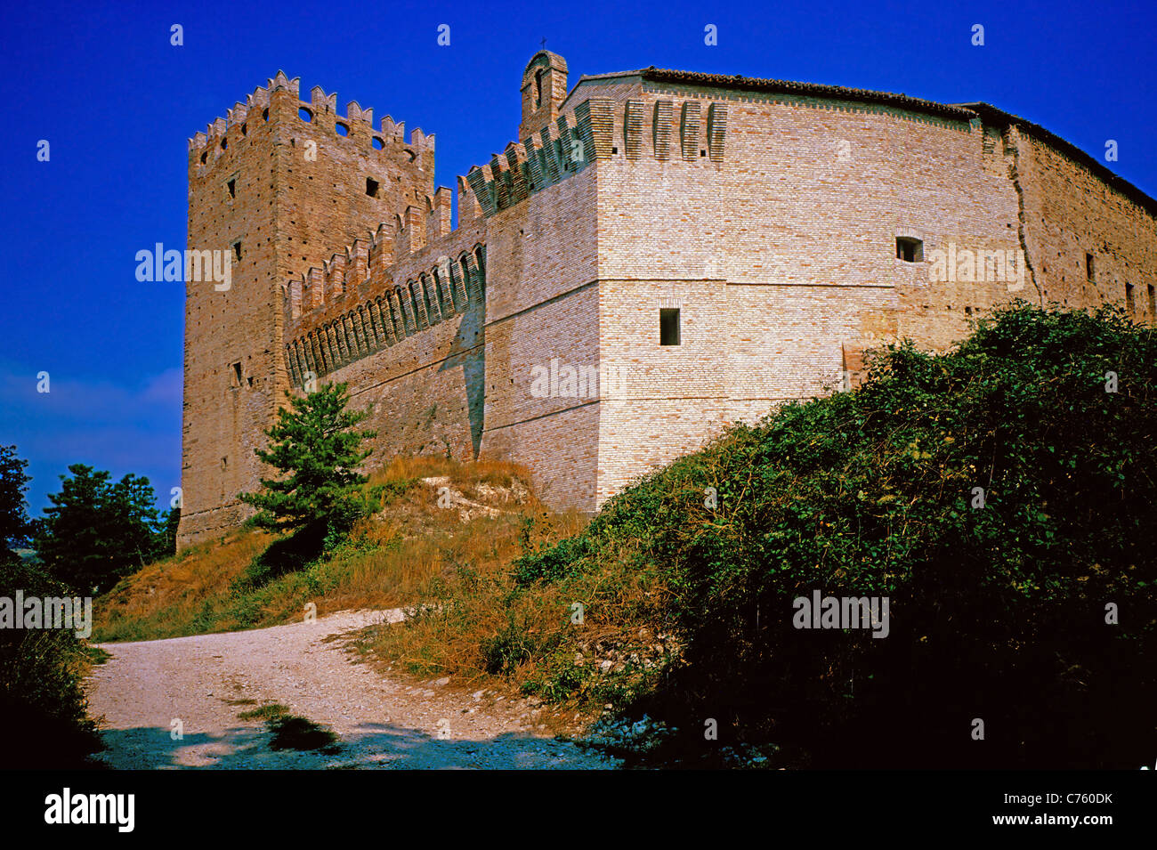 Die Rancia Burg in der Nähe von Tolentino, Provinz Macerata. Stockfoto