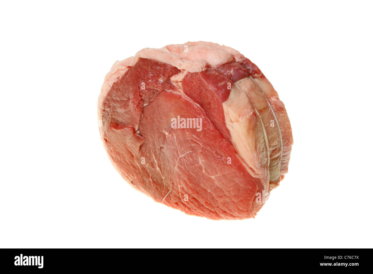 Rohe Gelenk Rindfleisch isoliert gegen weiß Stockfoto