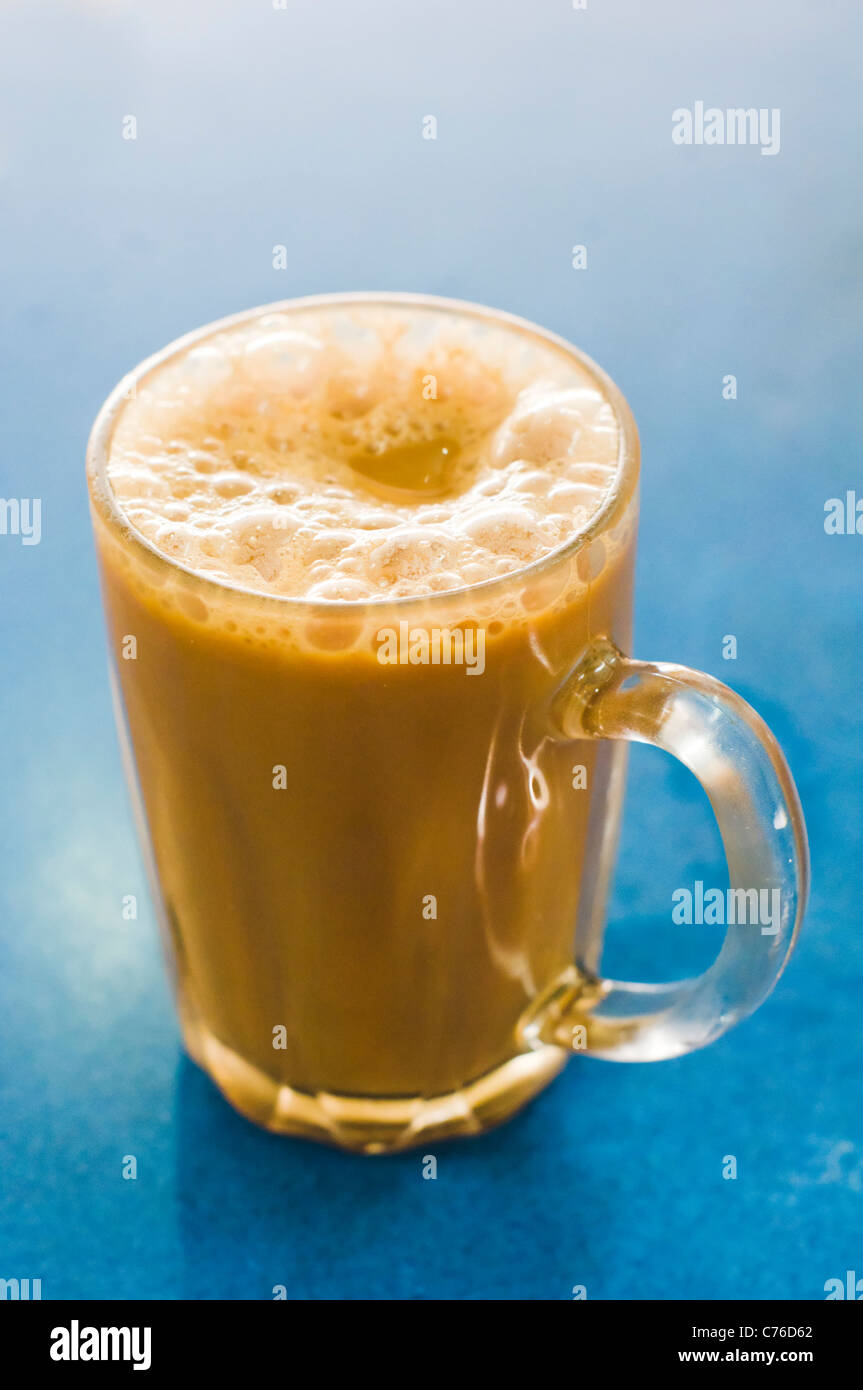 Tarik "zog Tee", Milch Tee mit Bubbles, beliebtes Getränk in Malaysia. Stockfoto