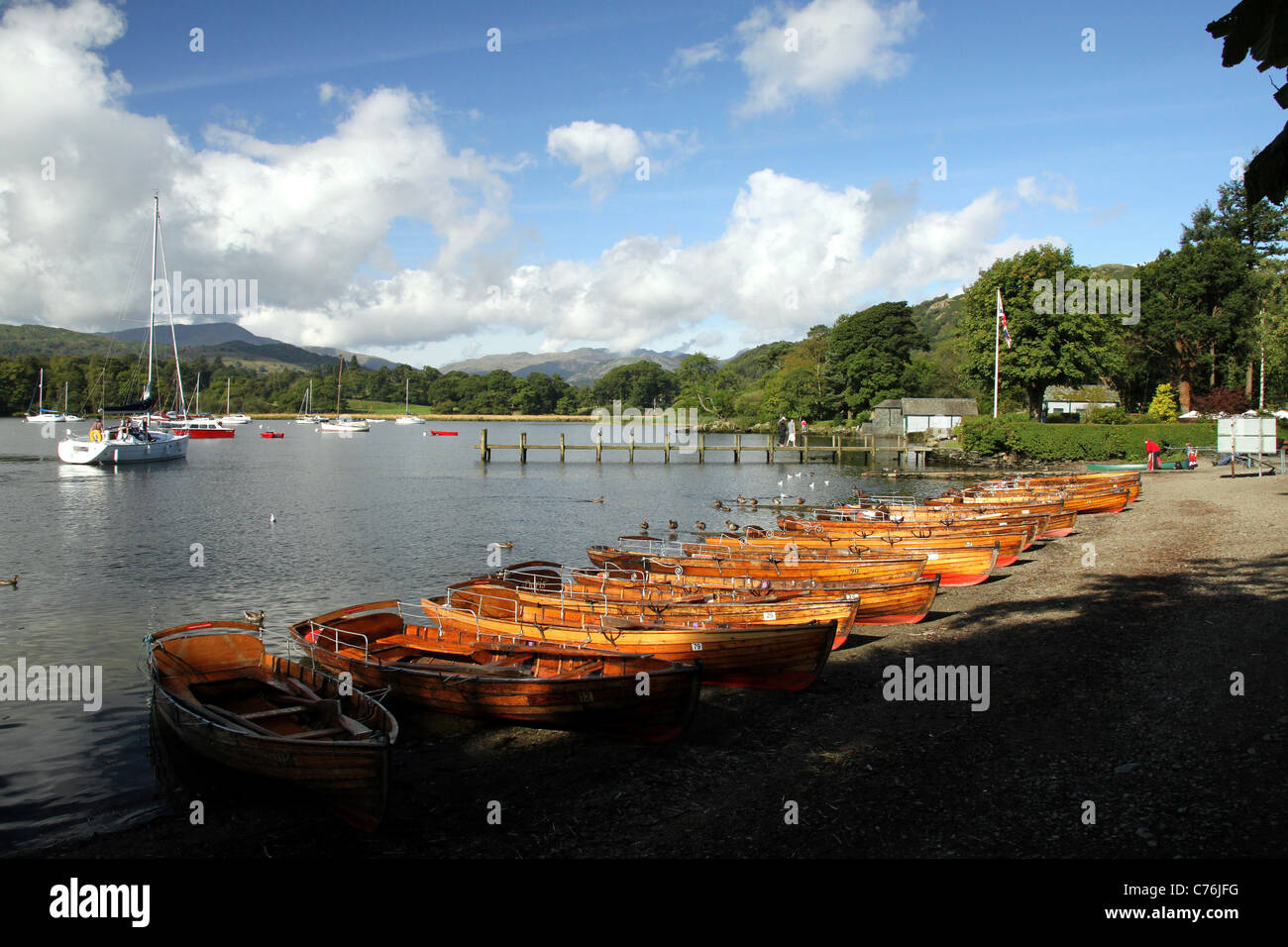 Ruderboote am Lake Windermere Stockfoto