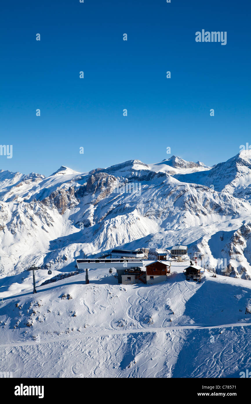 Blick auf Vizelle Skiliftstation, Courchevel 1850, Frankreich. Stockfoto