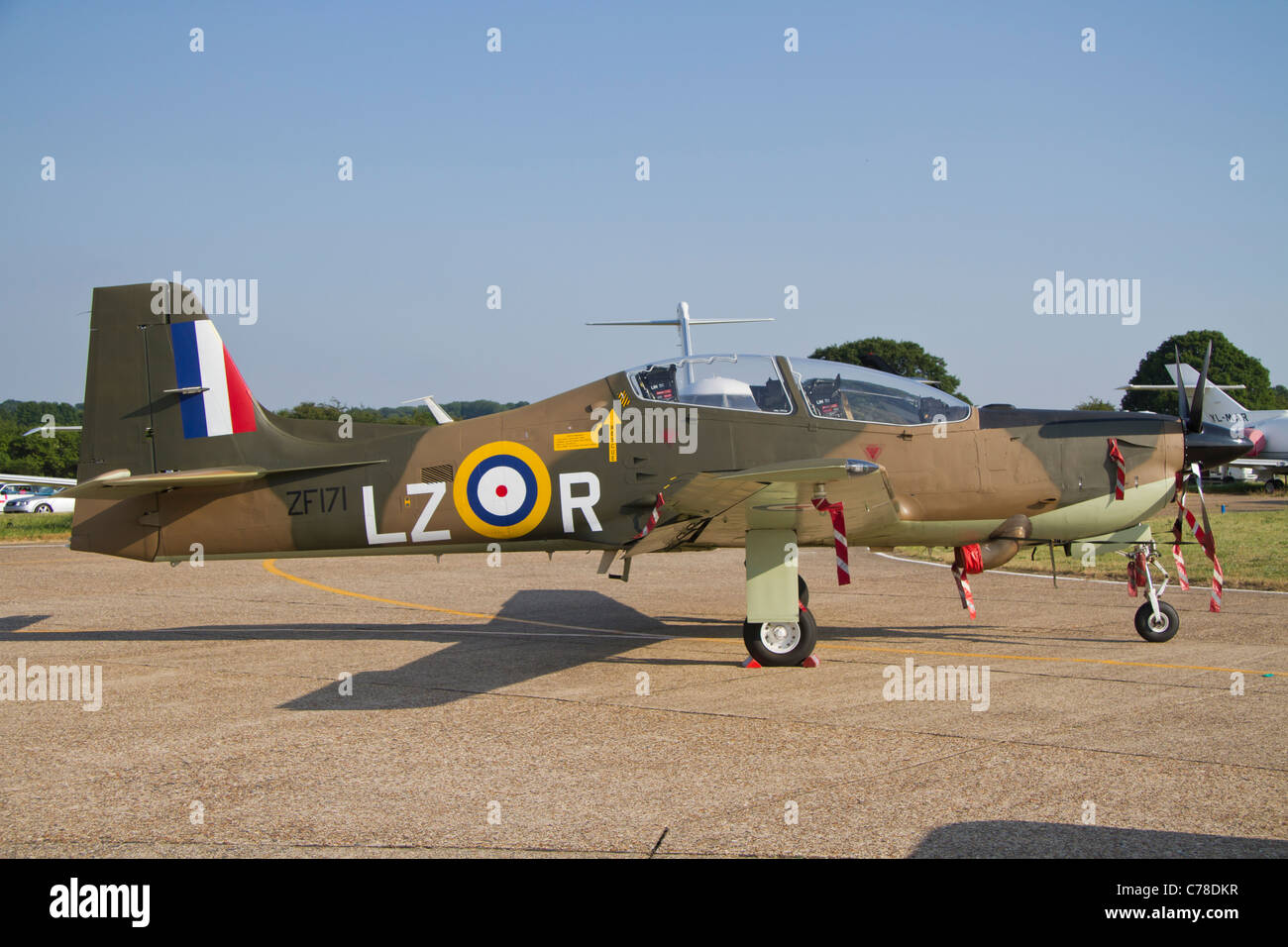 Tucano T. Mk 1 in der Luftschlacht um England Farben bei den Biggin Hill Air Fair 2010 Stockfoto