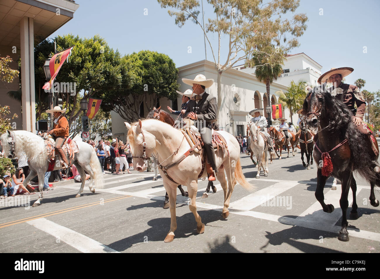 Spanischer Reiter teilnehmen in der Öffnung Tagesparade der alte spanische Tage Fiesta, Santa Barbara, Kalifornien Stockfoto