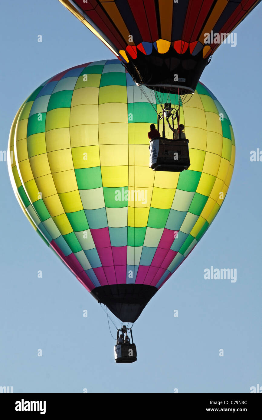 Flug am Abend an der Atlantic International Balloon Fiesta am 8. September 2011 in Sussex, Kanada. Stockfoto