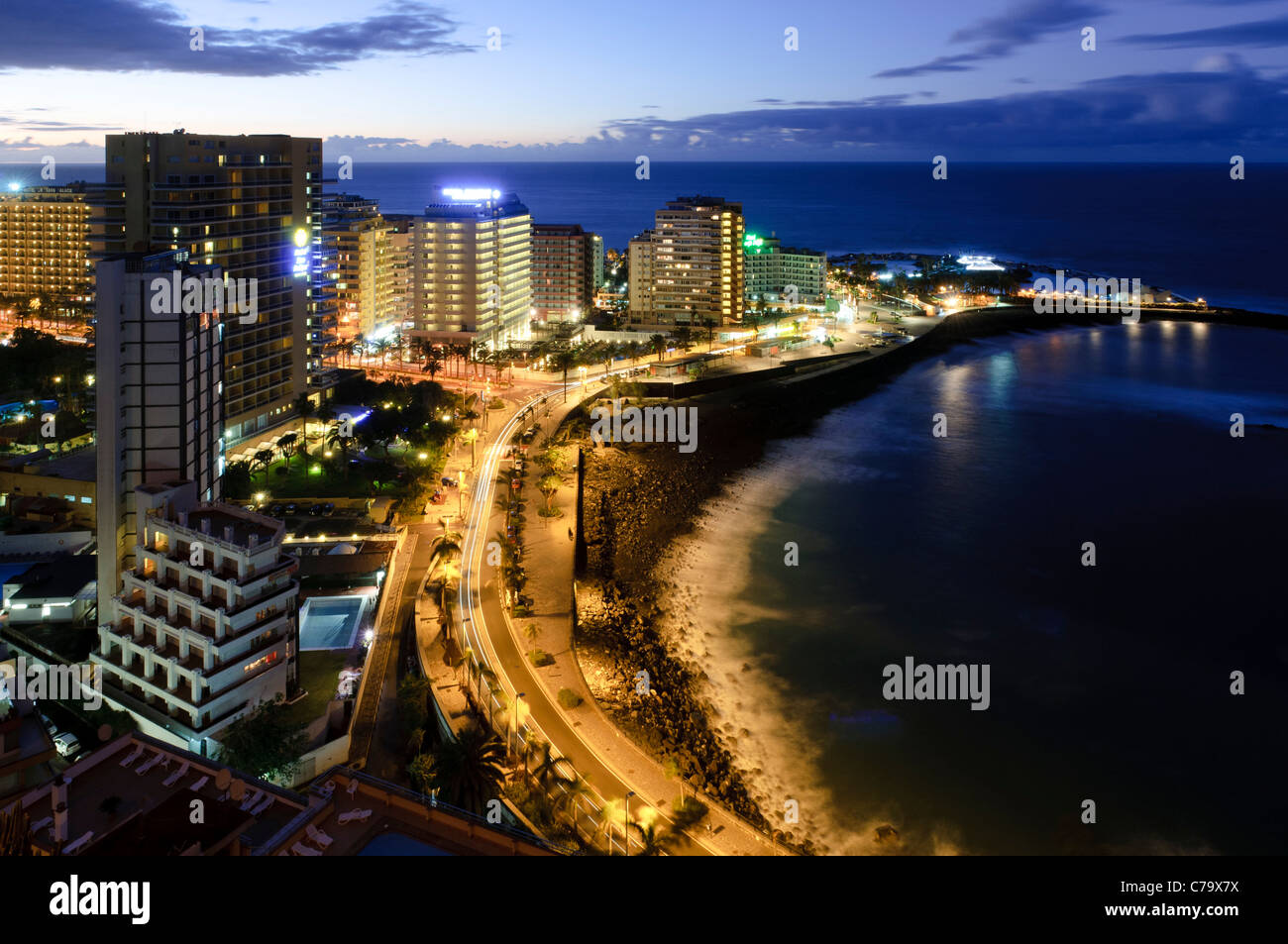 Puerto De La Cruz in den Abend, Teneriffa, Kanarische Inseln, Spanien, Europa Stockfoto