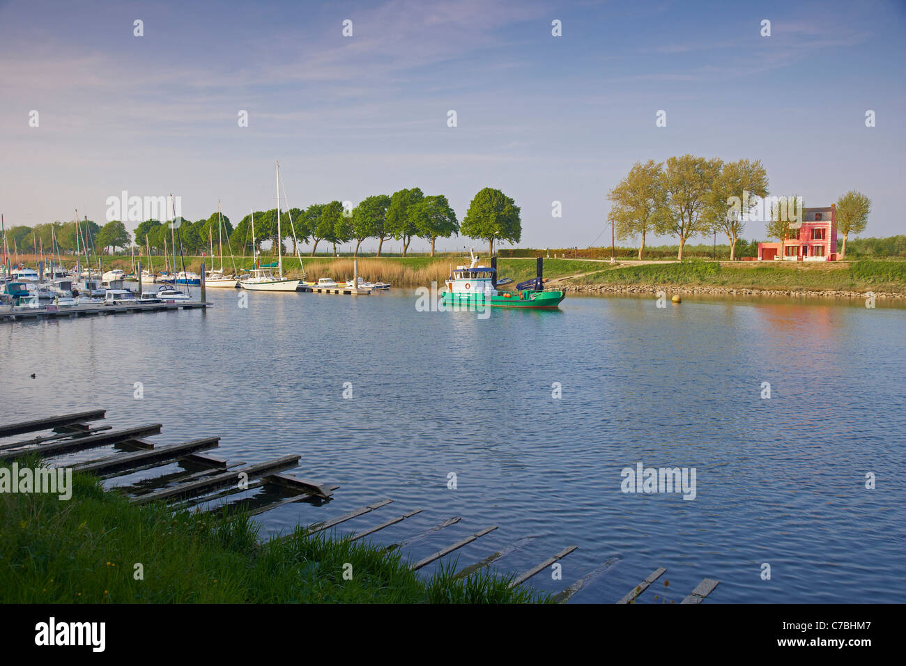 Am späten Nachmittag am Fluss bei Saint-Valery-Sur-Somme, Abt. Somme Picardie, Frankreich, Europa Stockfoto