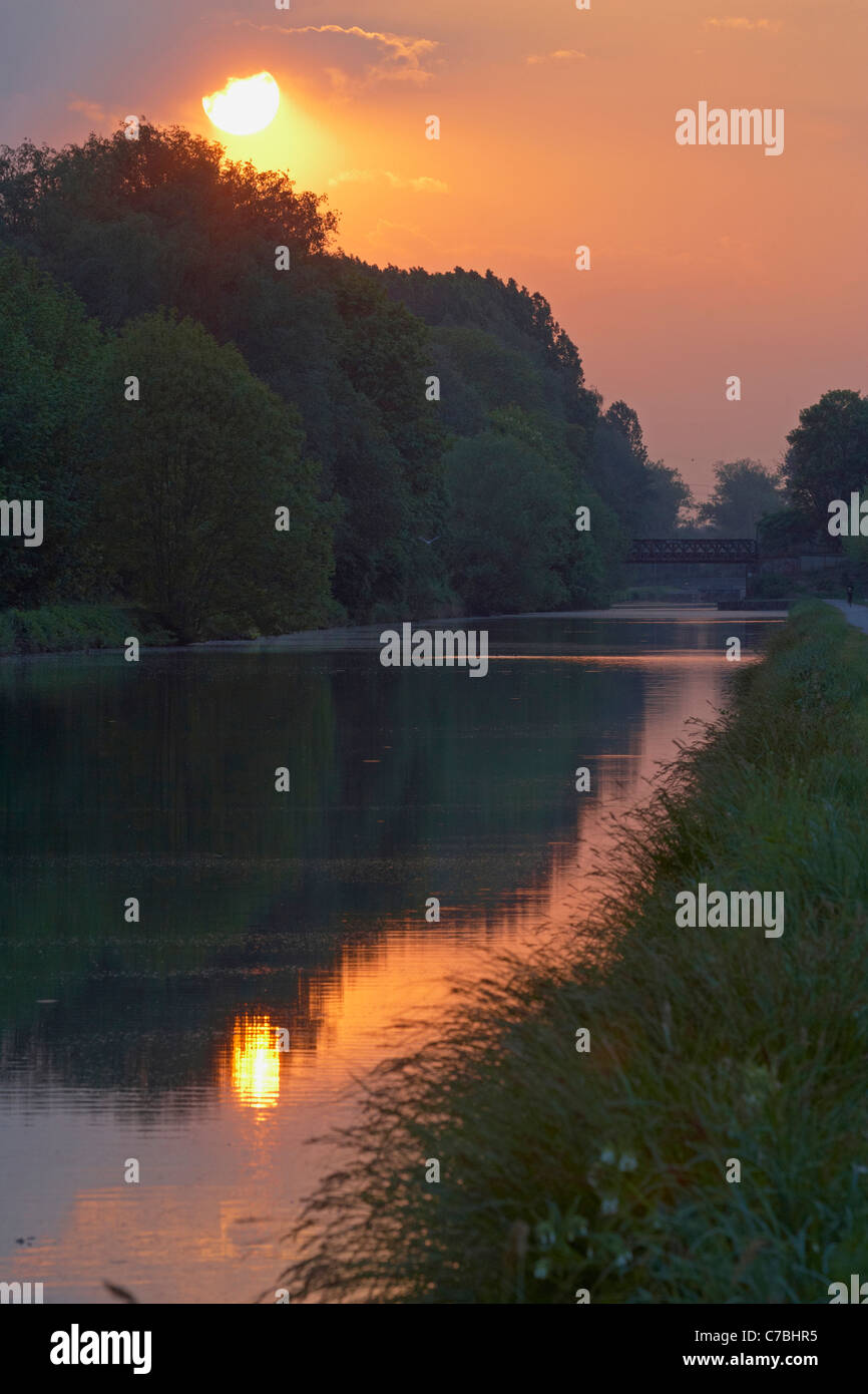Sonnenuntergang am Canal De La Somme, Abt. Somme Picardie, Frankreich, Europa Stockfoto