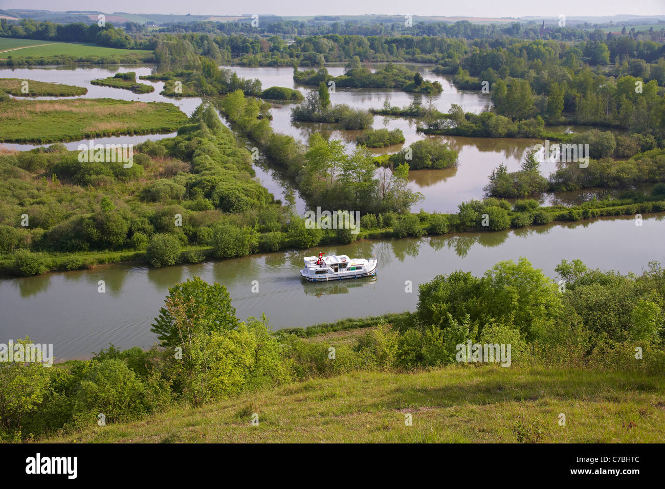 Hausboot am Canal De La Somme mit Somme, Frankreich Stockfoto