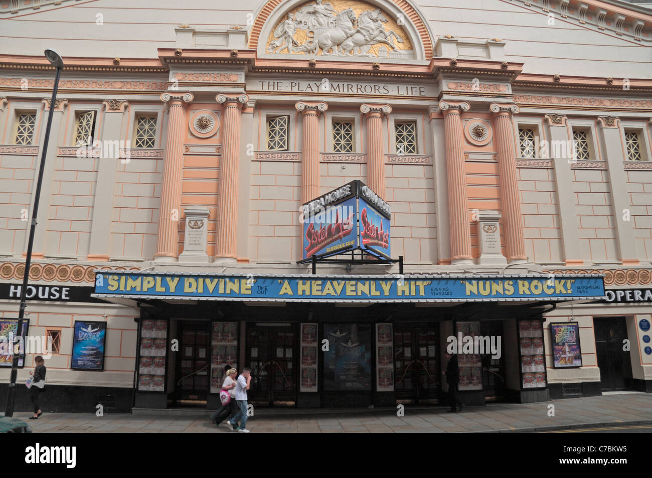 Manchester Opera House auf Quay Street, Manchester, UK im August 2011 in einer Auflage von Sister Act. Stockfoto