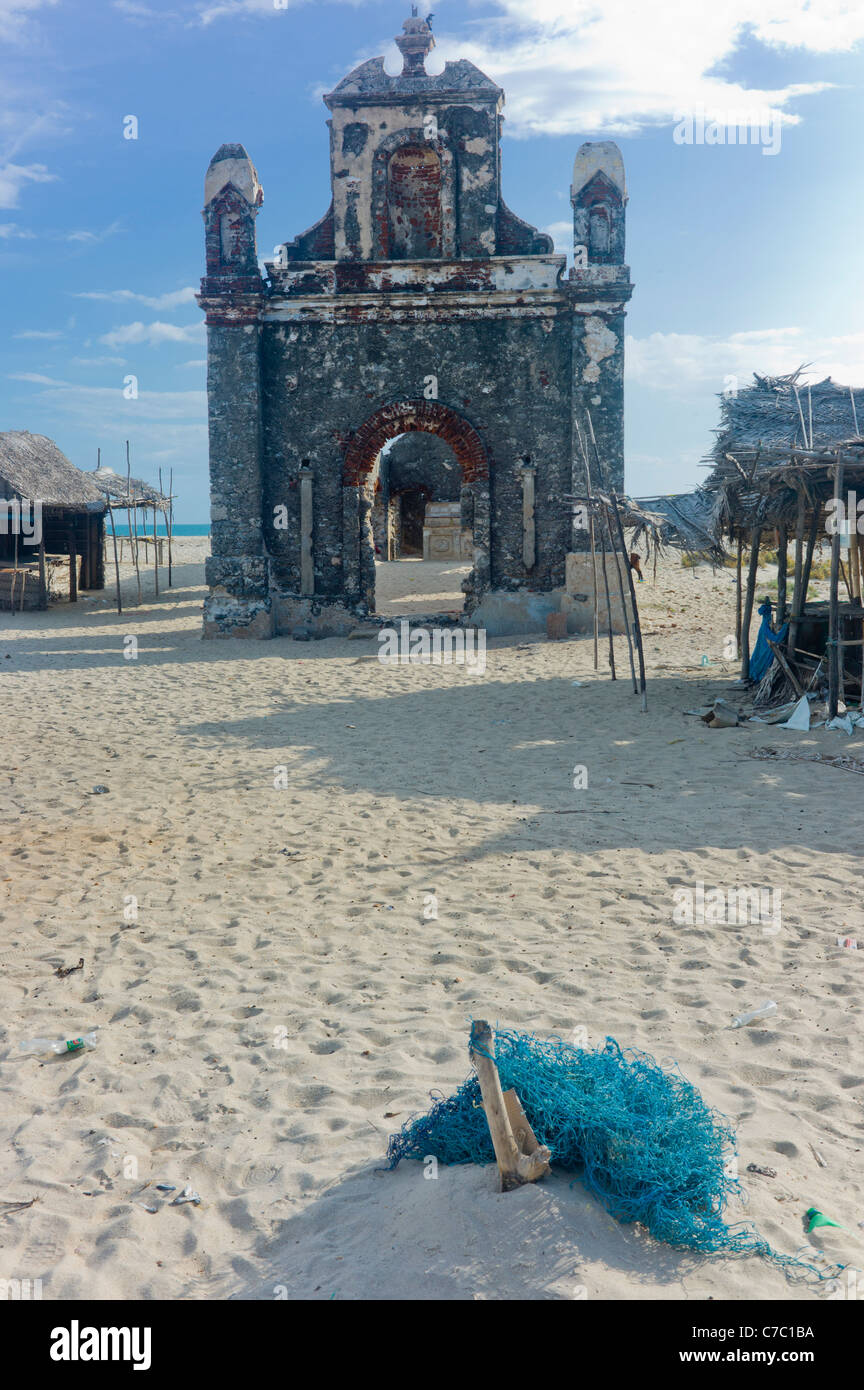 Eine verlassene Kirche auf Dhanushkodi Halbinsel in Rameswaram, Tamil Nadu, Indien. Stockfoto