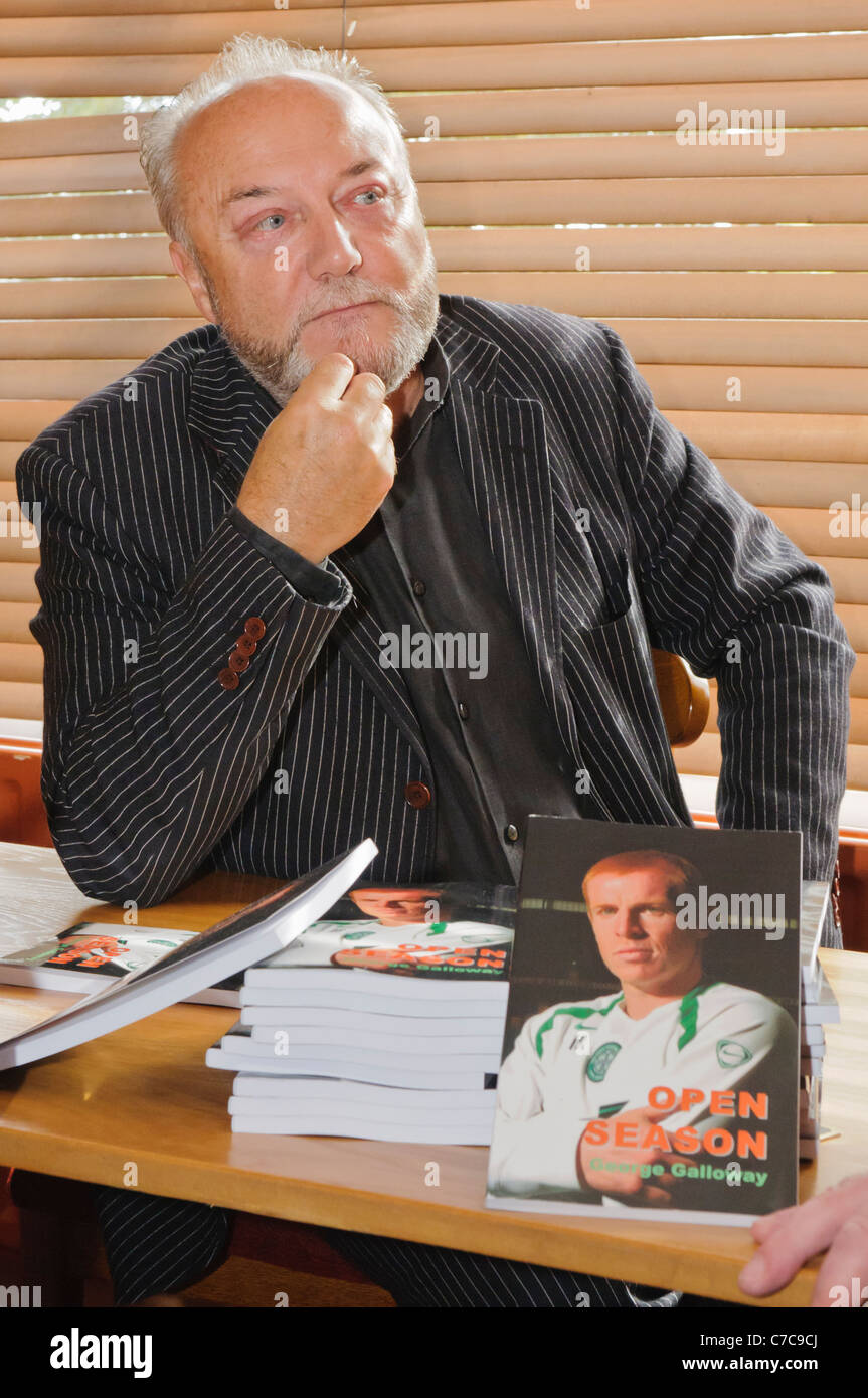 George Galloway startet sein Buch "Open Season" in Belfast Stockfoto