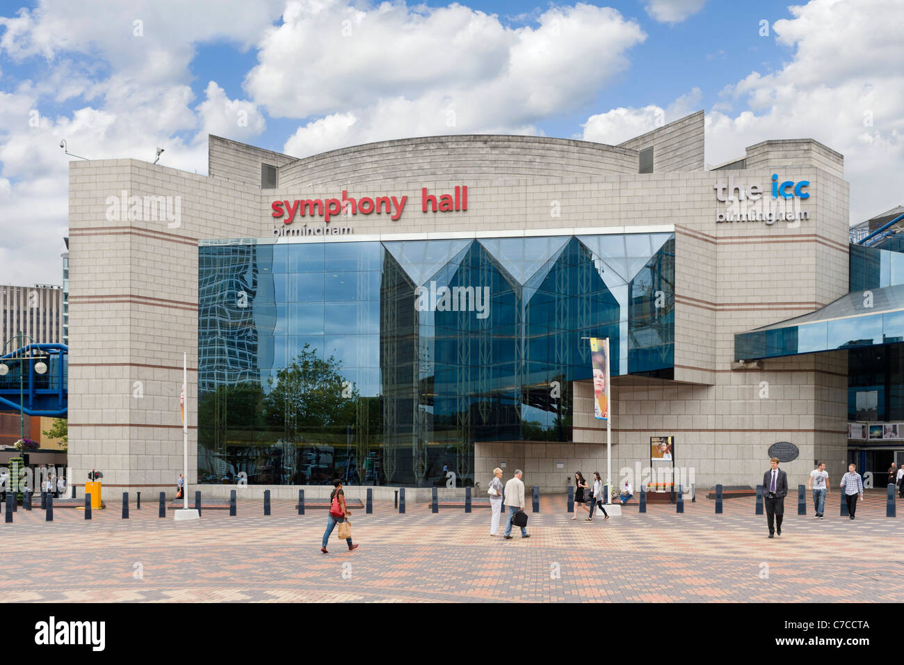 Eintritt in der Symphony Hall von der Seite der Broad Street, Birmingham, West Midlands, England, UK Stockfoto