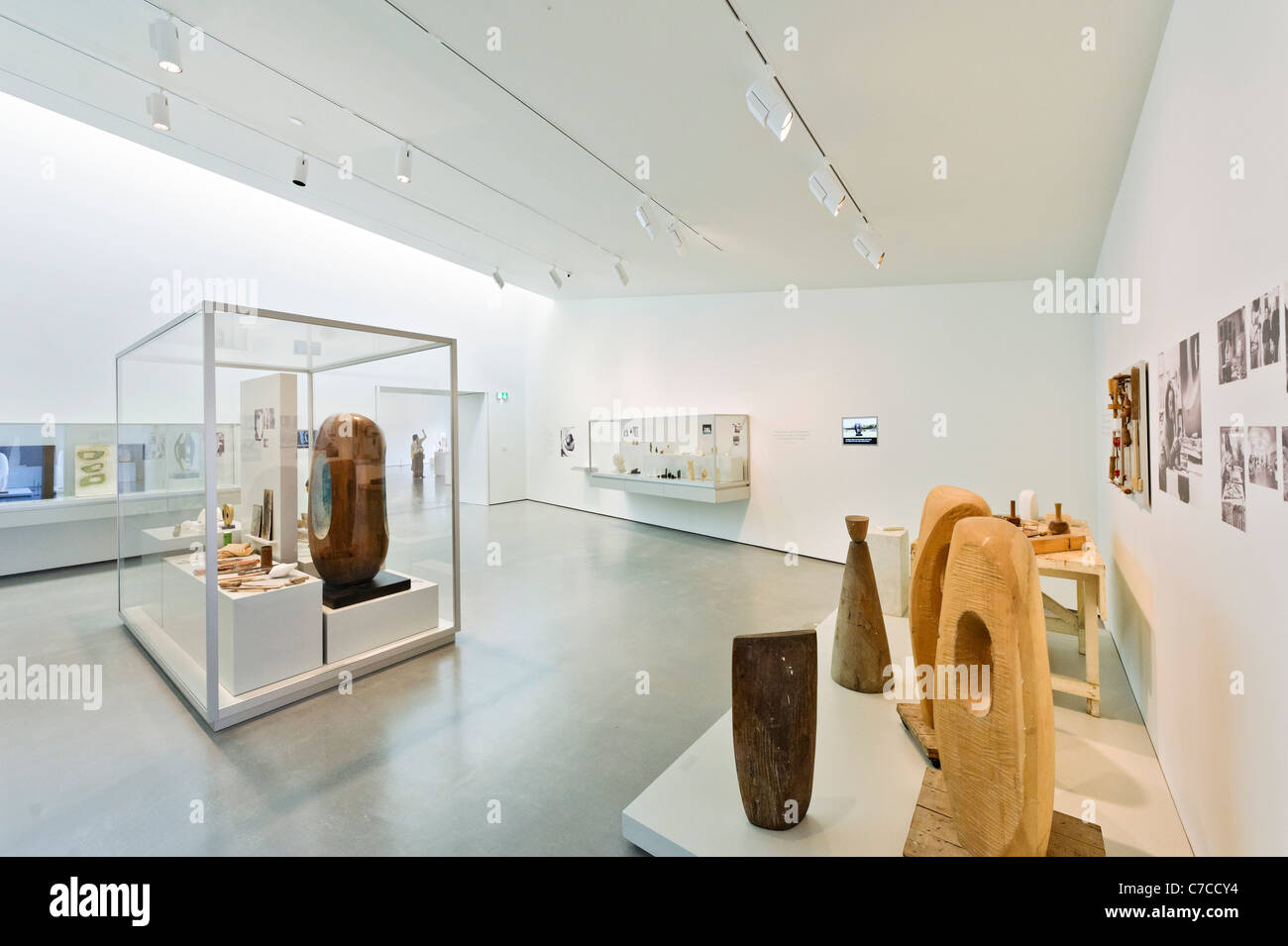 Eine der Galerien anzeigen Prototyp Skulpturen in "The Hepworth Familie Geschenk" Sammlung, The Hepworth Wakefield, West Yorks Stockfoto