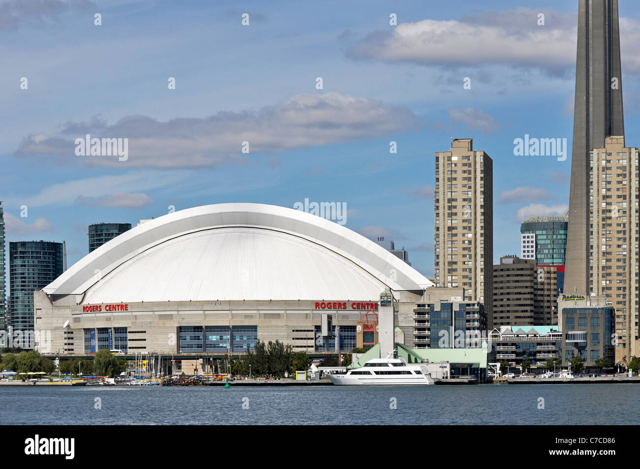 Toronto-Ansicht der Harbourfront, Rogers Centre, Hochhäuser Stockfoto