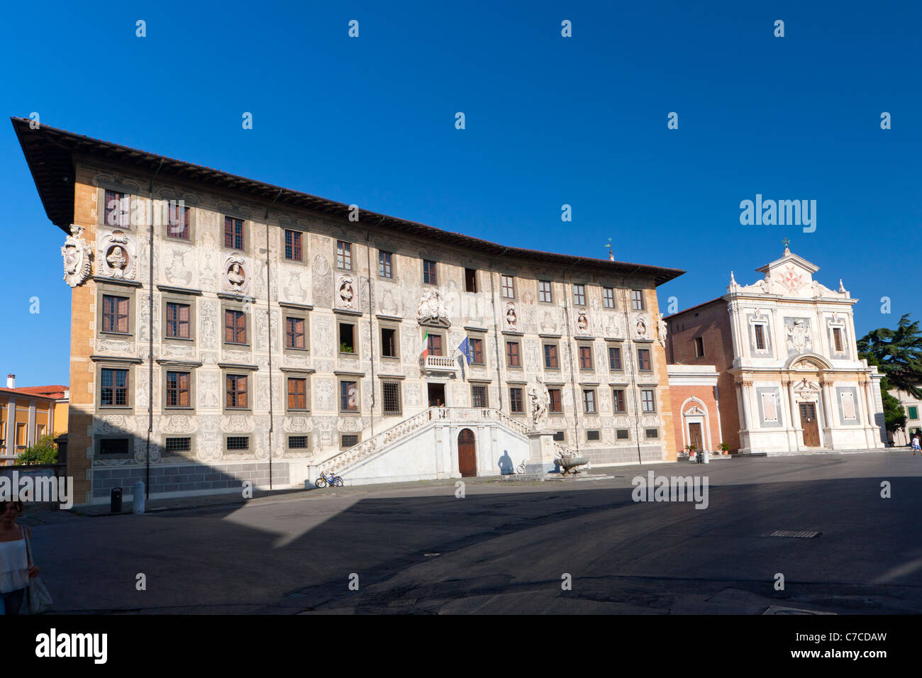 Palazzo della Carovana dei Cavalieri im Piazza dei Cavalieri von Giorgio Vasari und Santo Stefano Kirche, Pisa, Italien, Europa Stockfoto