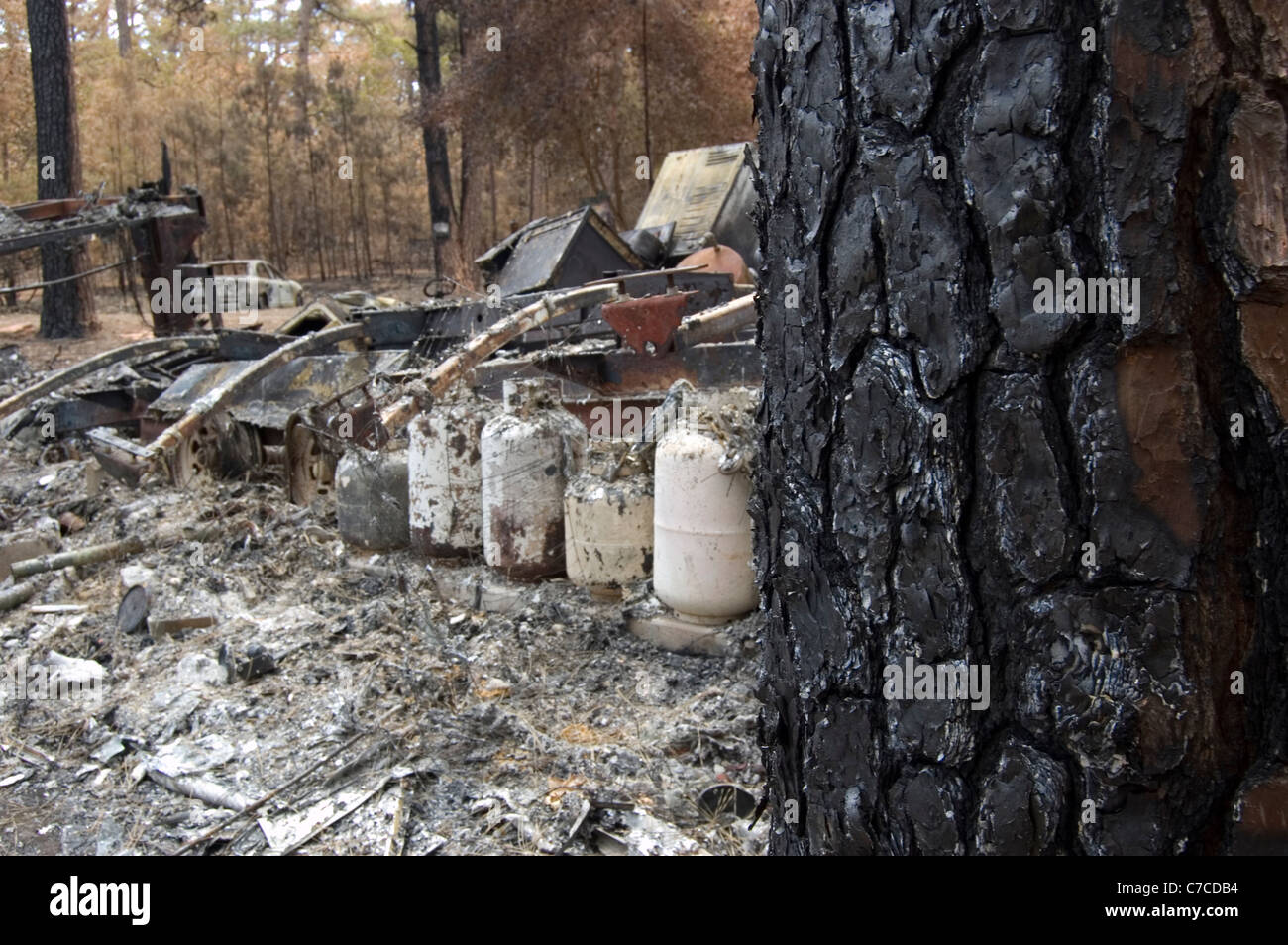 Ein Brandopfer mobile home nach einem Waldbrand Stockfoto