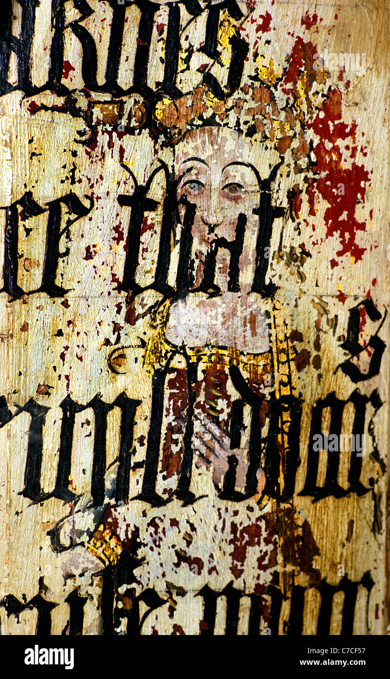 Binham Priorat, Norfolk. Lettner lackiert Saint, St. Helena von Konstantinopel, hält ein Kreuz, Überdruckt mit Text Cranmer Stockfoto