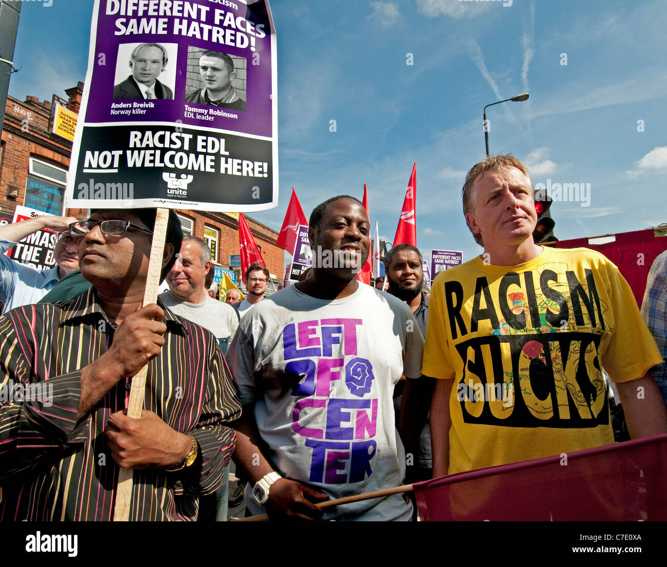 Vereint gegen Faschismus Protest im Londoner East End zum Schutz gegen die EDL (English Defence League) Stockfoto