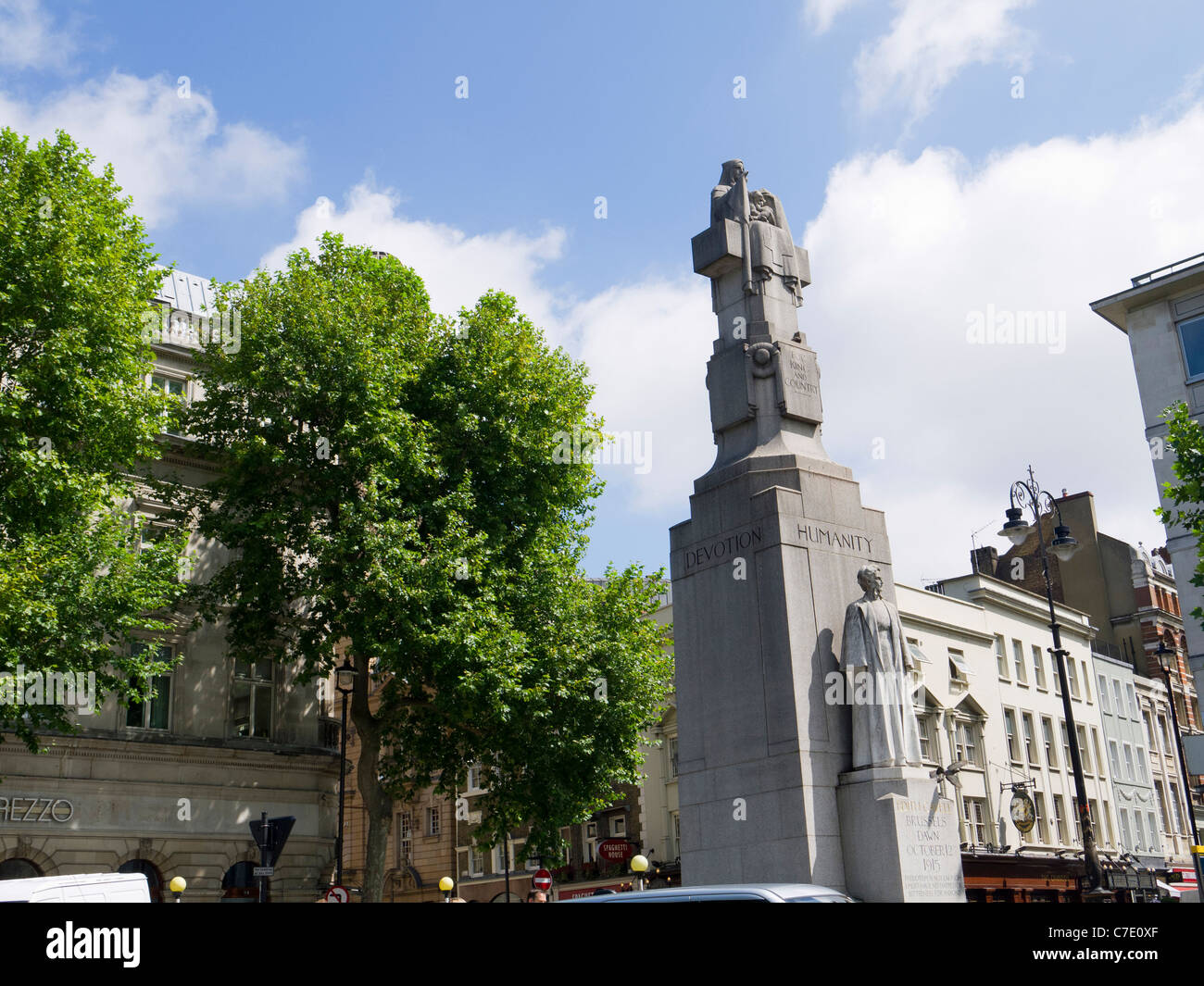 Denkmal für Krankenschwester Edith Cavell in London, die Hauptstadt von England Stockfoto