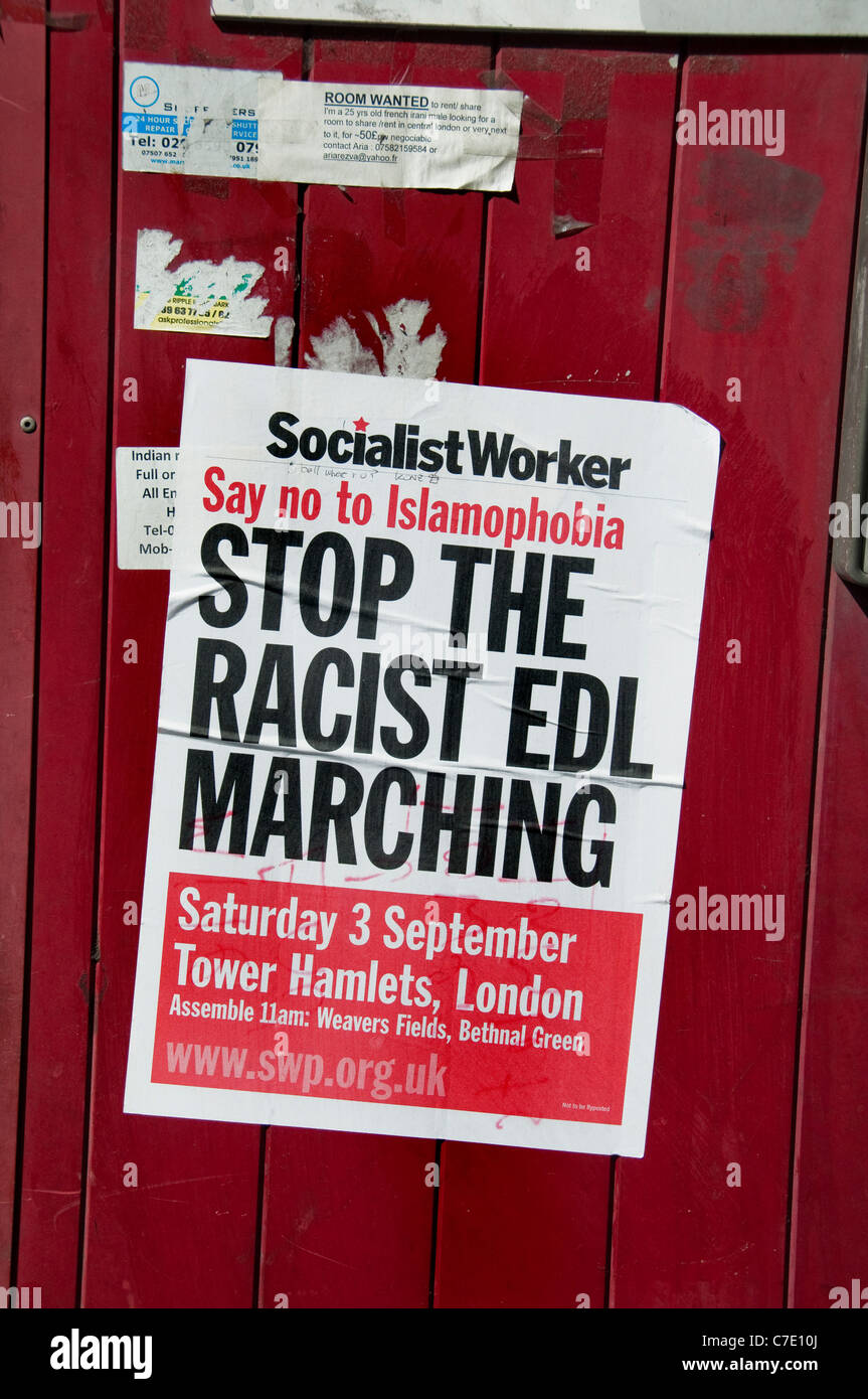 English Defence League EDL März durch Tower Hamlets London East End trotz Verbot von März 3.9.2011 Stockfoto