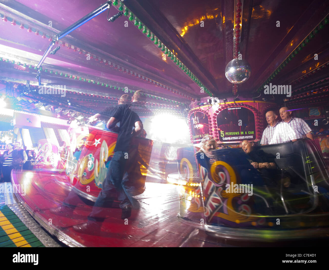 Die perfekt eine Spinnerei ritten Goose Fair Nottingham England UK Stockfoto