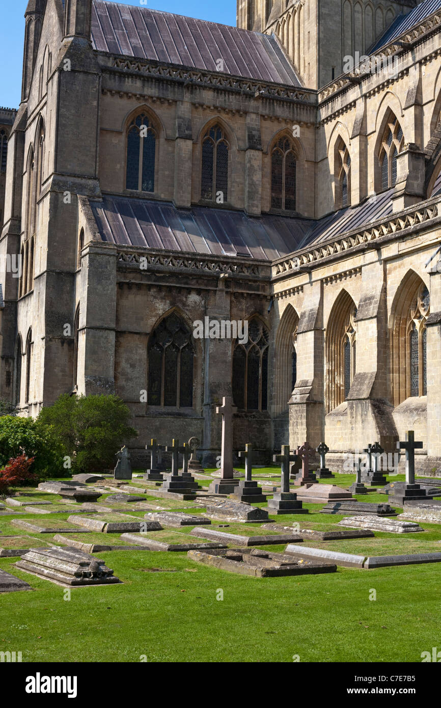 Grabsteine auf dem Gelände des Brunnen-Kathedrale Stockfoto