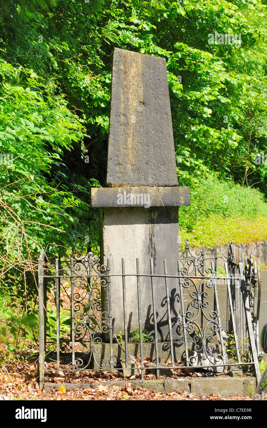 Denkmal-Säule in der Nähe von Llandovery Stockfoto