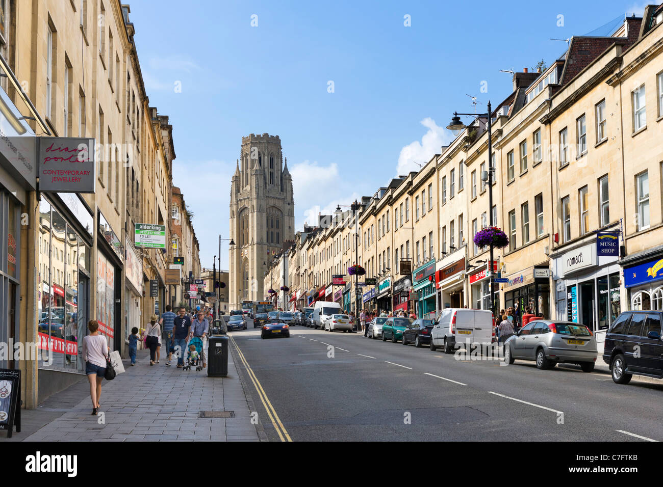 Park Street mit Blick auf das Wills Memorial Building an der University of Bristol, Bristol, Avon, UK Stockfoto