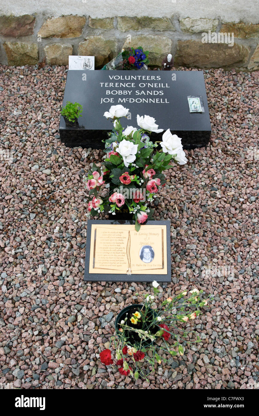 Grab von Ira-Mitglieder Terence O'neill und Hungerstreikenden Bobby Sands und Joe Mcdonnell Milltown Friedhof West Belfast Stockfoto