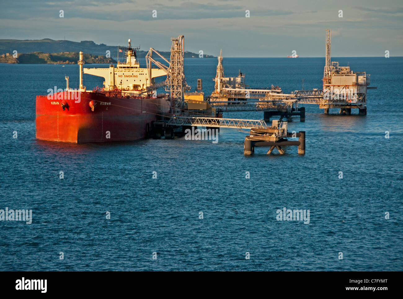 Nordsee-Öl-terminal auf Schottlands Firth of Forth in South Queensferry Stockfoto