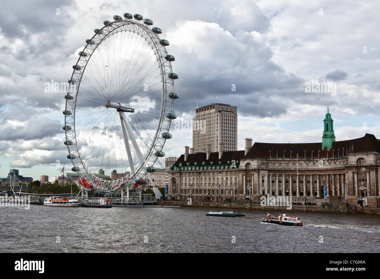 London Eye und Themse, London, England Stockfoto