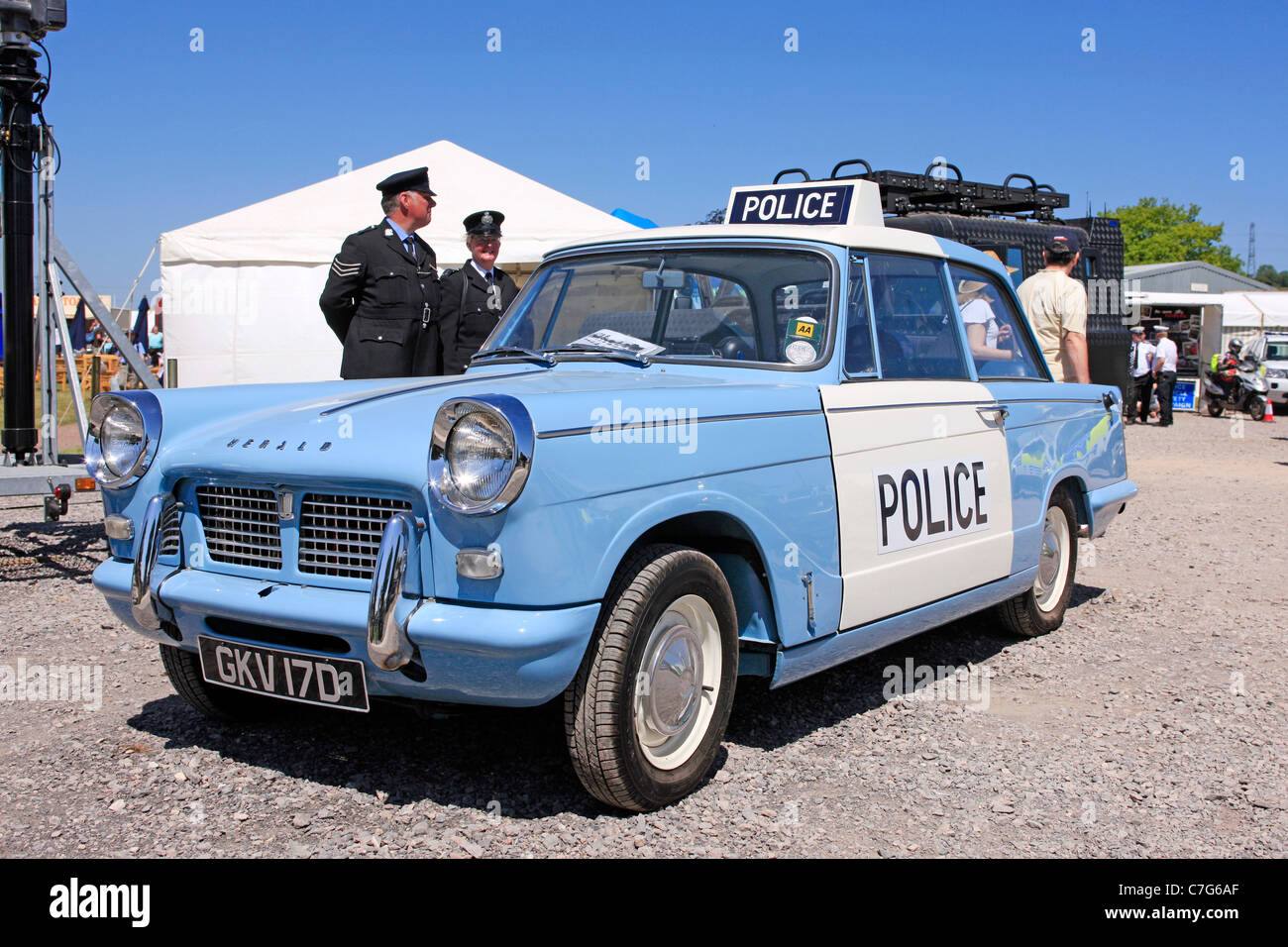 1960er Jahre Triumph Herald Polizeiauto bei einer Polizei-Ausstellung ihrer Arbeit in den letzten 50 Jahren Stockfoto