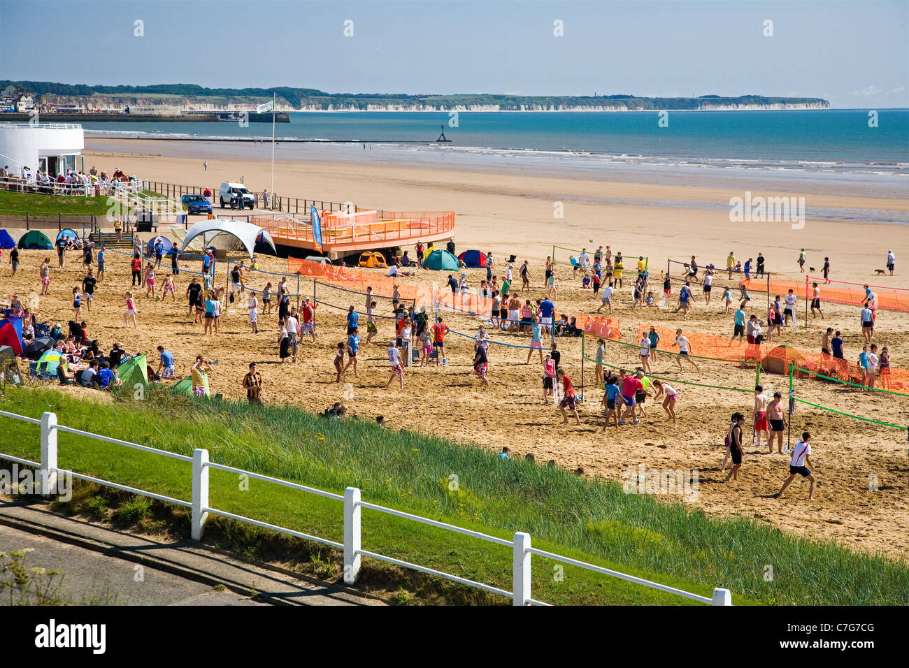Volley-Ball, Spiele am Strand von Bridlington, Yorkshire Stockfoto