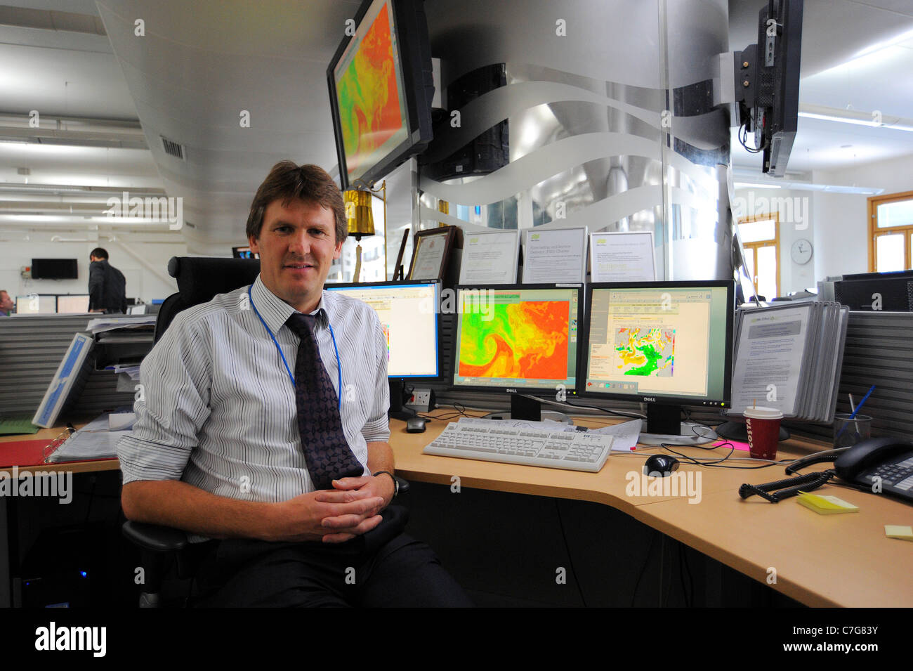 Tim Hewson - Chief Meteorologe an der Met Office. In der Prognose Büro an der Met Office in Exeter, Devon abgebildet. Stockfoto