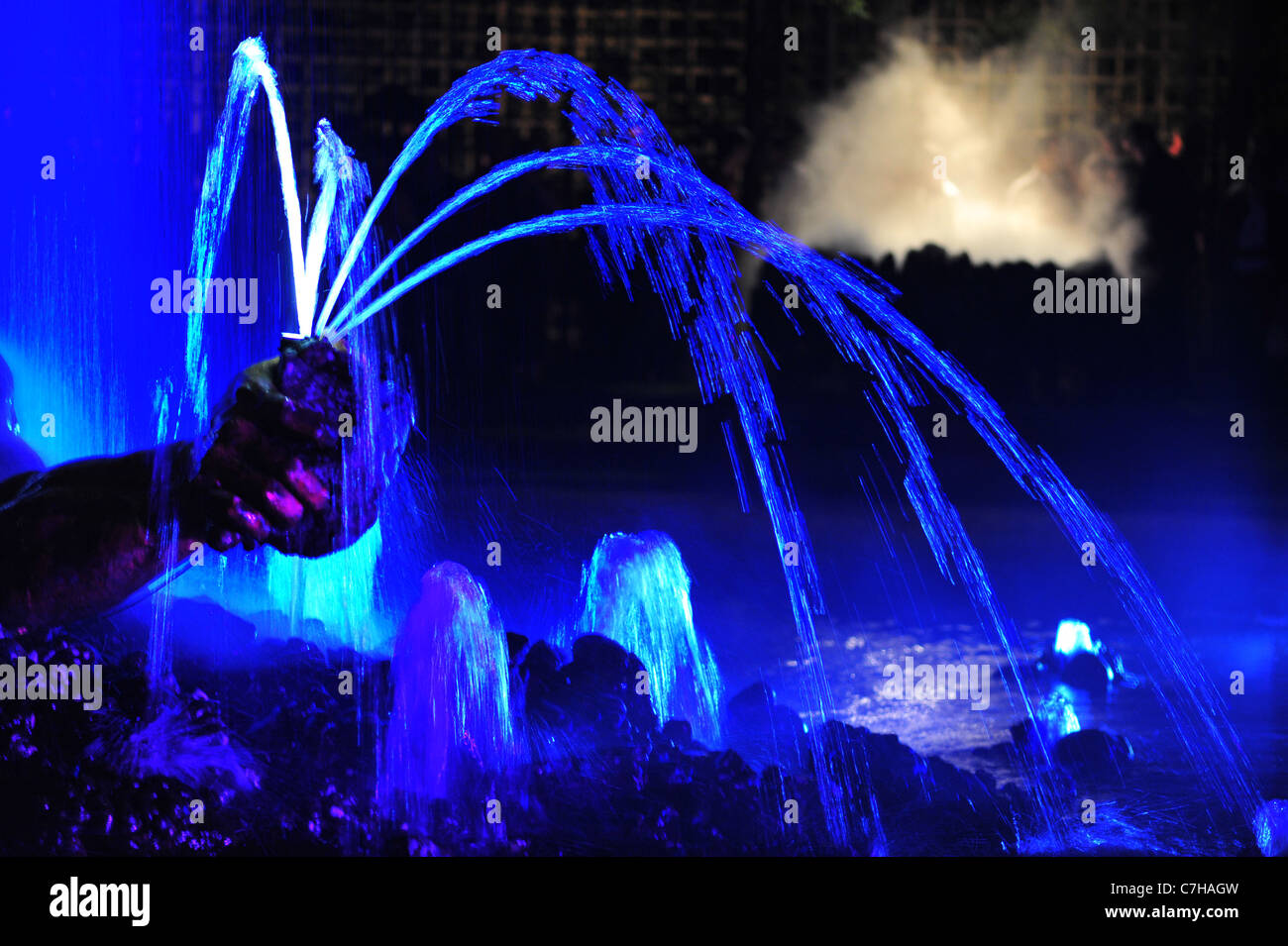 Grandes Eaux Nocturnes À Versailles, Brunnen Leben zeigen in den Schlossgarten Stockfoto