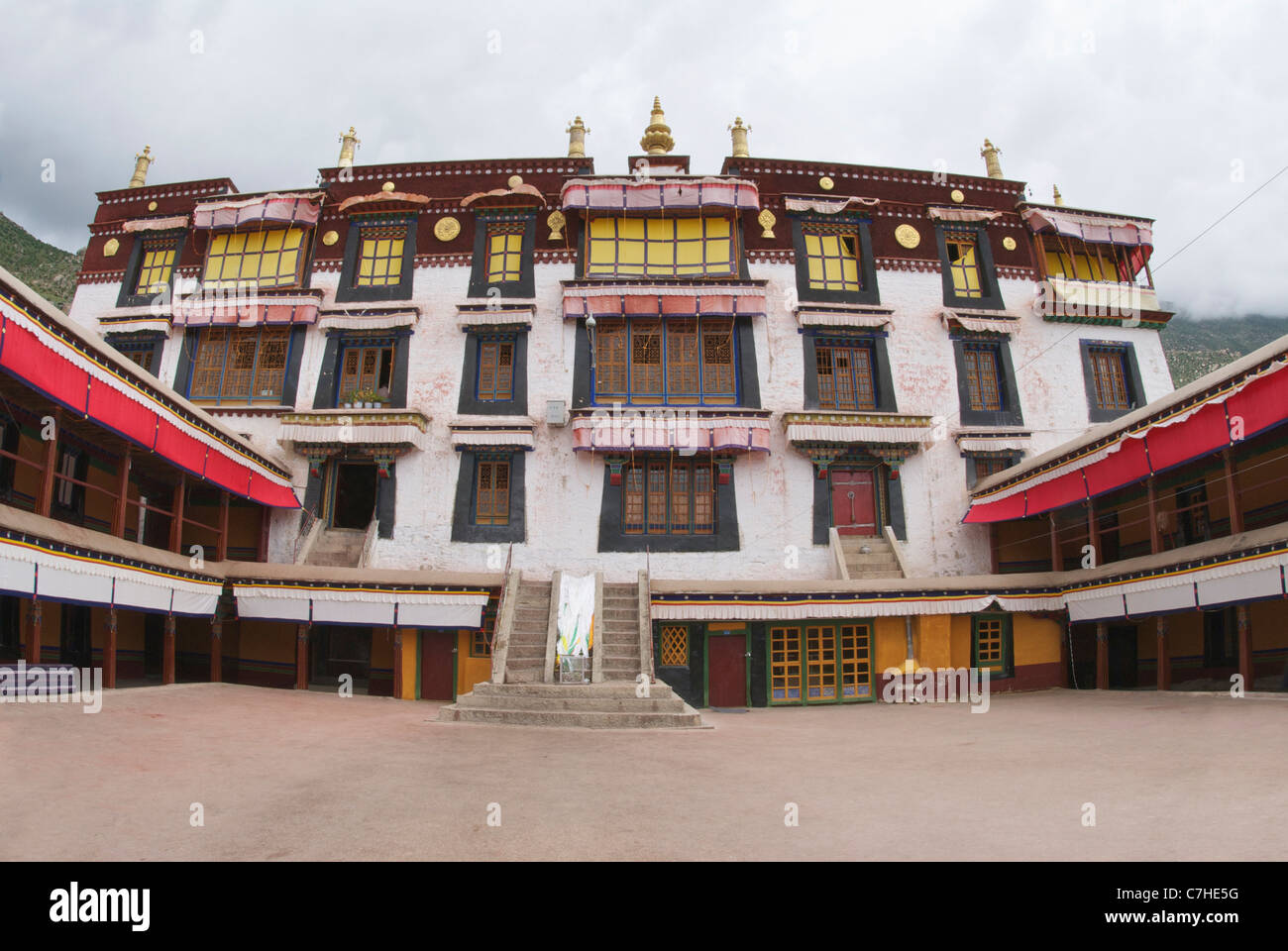 Klosterhof Drepung, Ganden Palast Stockfoto